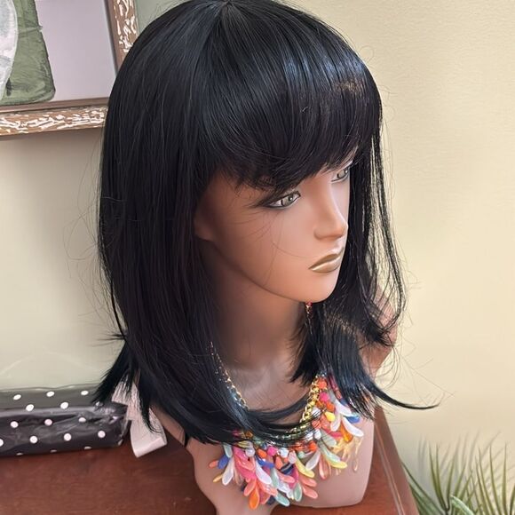 100% heat resistant synthetic wig. Dark dark brown or black?  See photos - Picture 7 of 14